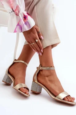 Sandały Na Obcasie>Boto Sandały Damskie Z Eko Skóry Na Zdobionym Obcasie Złote Wiatalia