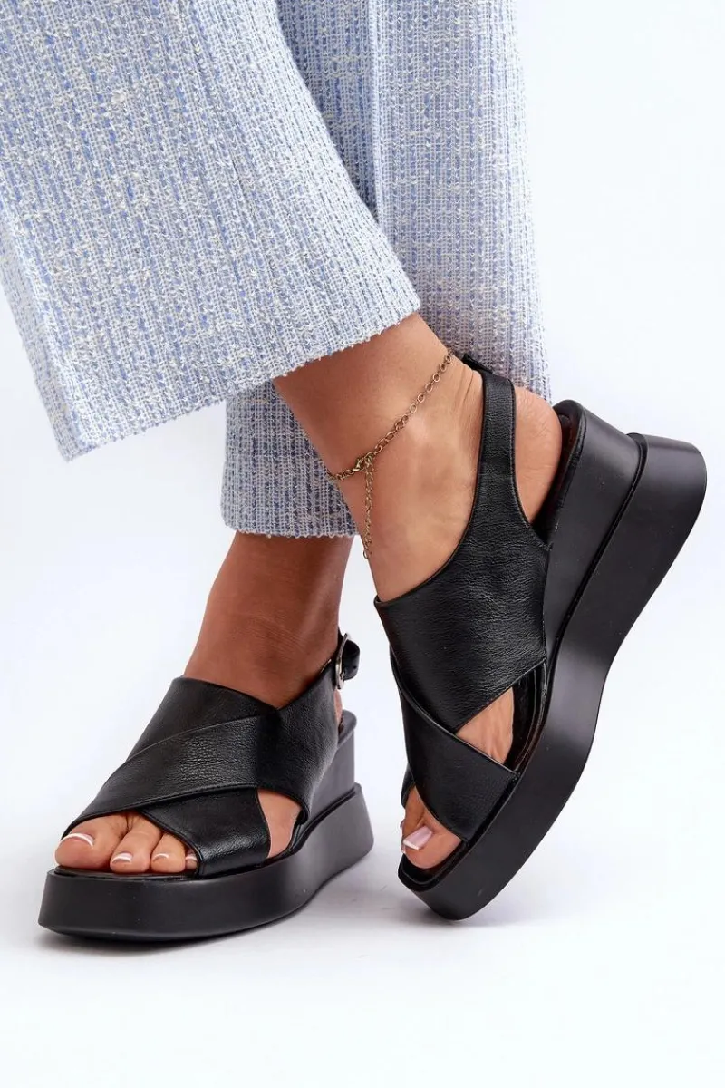 Sandały Na Koturnie>Boto Sandały Damskie Z Eko Skóry Na Platformie I Koturnie Czarne Vaiara