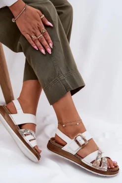 Sandały Na Koturnie|Sandały Płaskie></noscript>INBLU Sandały Damskie Z Klamrą GS000056 Białe Biały