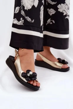 Sandały Na Koturnie>Boto Sandały Damskie Z Ozdobnym Kwiatkiem Złote Divonne