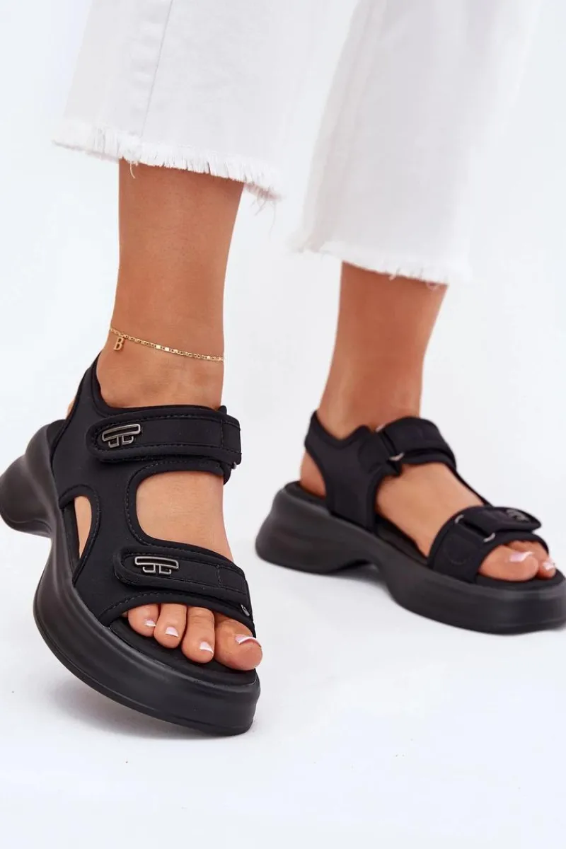 Sandały Płaskie>Evento Sandały Damskie Ze Złotymi Detalami Czarne Luvira Czarny