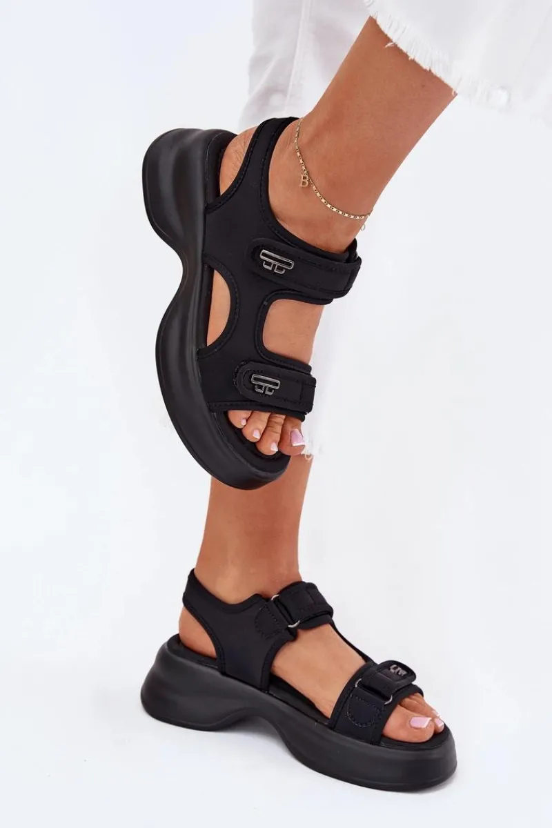 Sandały Płaskie>Evento Sandały Damskie Ze Złotymi Detalami Czarne Luvira Czarny