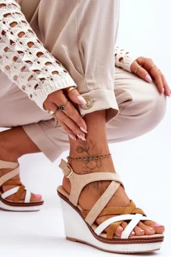Outlet Sandały Na Koturnie Z Paseczkami Beżowe Ellen Damskie Sandały Na Koturnie