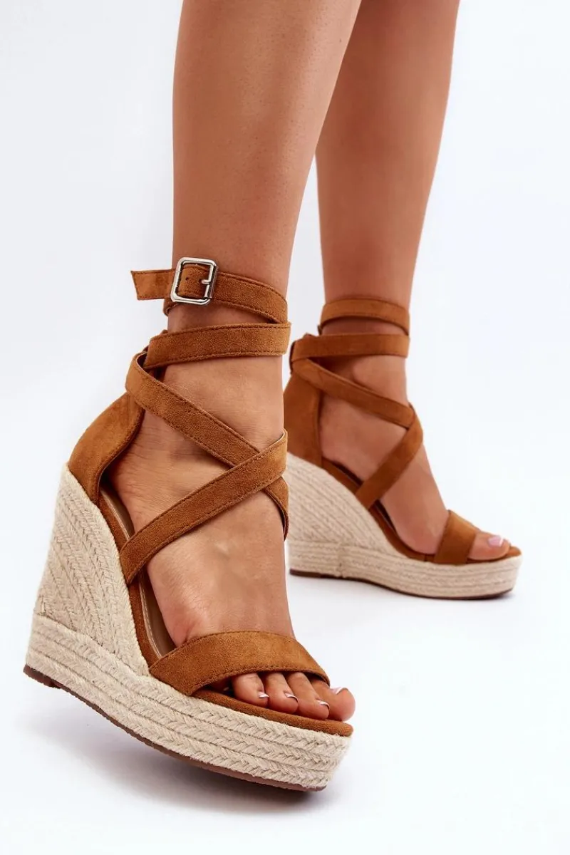 Discount Boto Sandały Na Koturnie Z Plecionką Camel Salthe