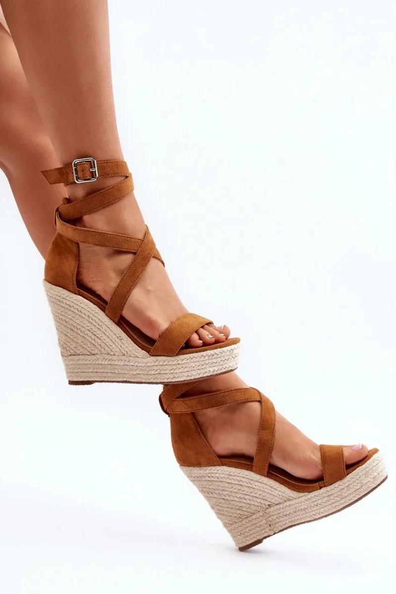 Discount Boto Sandały Na Koturnie Z Plecionką Camel Salthe