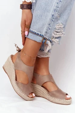 Outlet Evento Sandały Na Koturnie Z Plecionką Beżowe Mykonos