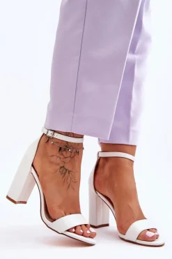 Boto Sandały Na Obcasie Białe Individual