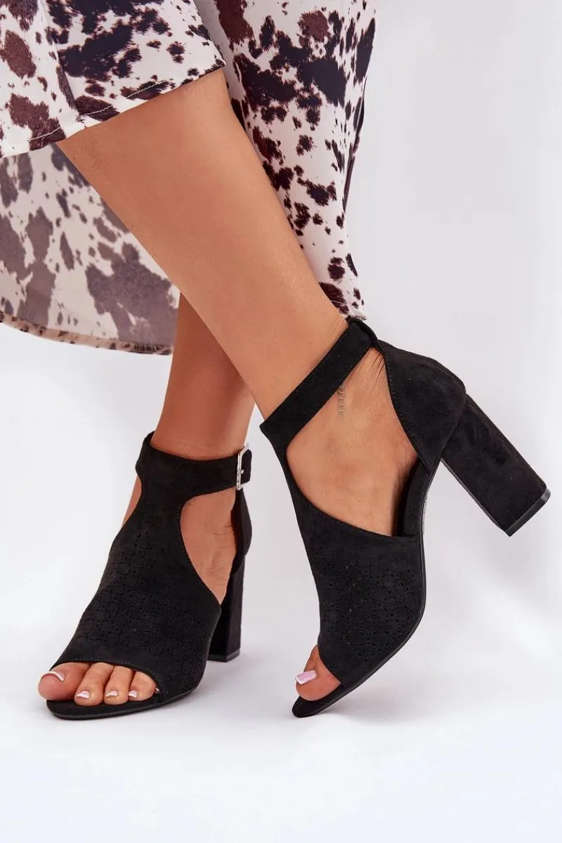 Sandały Na Słupku|Sandały Na Obcasie>Boto Sandały Z Ażurowym Wzorem Na Słupku Eko Zamszowe Czarne Helori Czarny