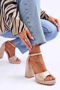 Sandały Na Obcasie><noscript><img width=