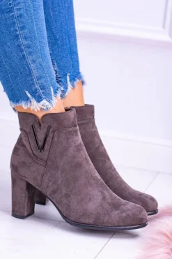 Botki Na Słupku|Brązowe I Beżowe Botki><noscript><img width=