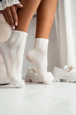 Skarpetki|Skarpetki>Milena Skarpetki Damskie Ażurowe Ecru Biały