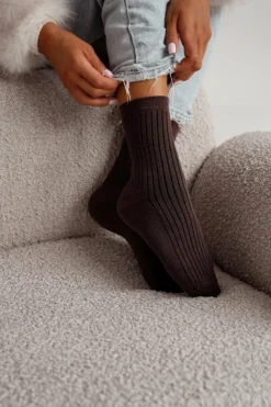 Skarpetki|Skarpetki>Milena Skarpetki Damskie Frotte W Prążek Czekoladowe Brązowy