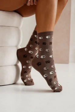 Outlet Milena Skarpetki Damskie Owieczki Brązowe