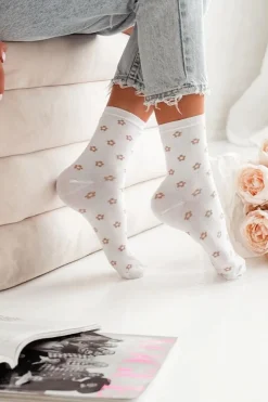 Milena Skarpetki Damskie W Drobne Kwiatuszki Białe Biały