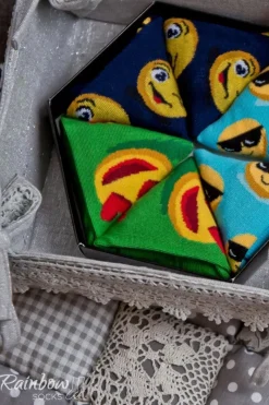 Discount ZOOKSY/RAINBOW SOCKS Skarpetki Rainbow Socks Emotikony Ważniak Śmieszek Zakochaniec 3 Pary Wielokolorowy