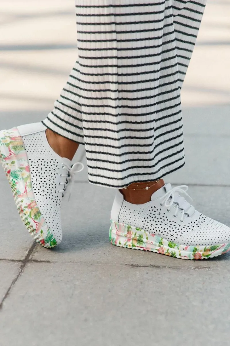 Buty Sportowe Na Platformie|Półbuty Skórzane>Artiker Skórzane Ażurowe Półbuty Damskie Na Koturnie 56C1532 Białe