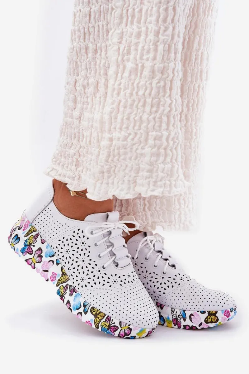 Artiker Skórzane Ażurowe Półbuty Damskie Na Koturnie Motyle 56C1618 Białe