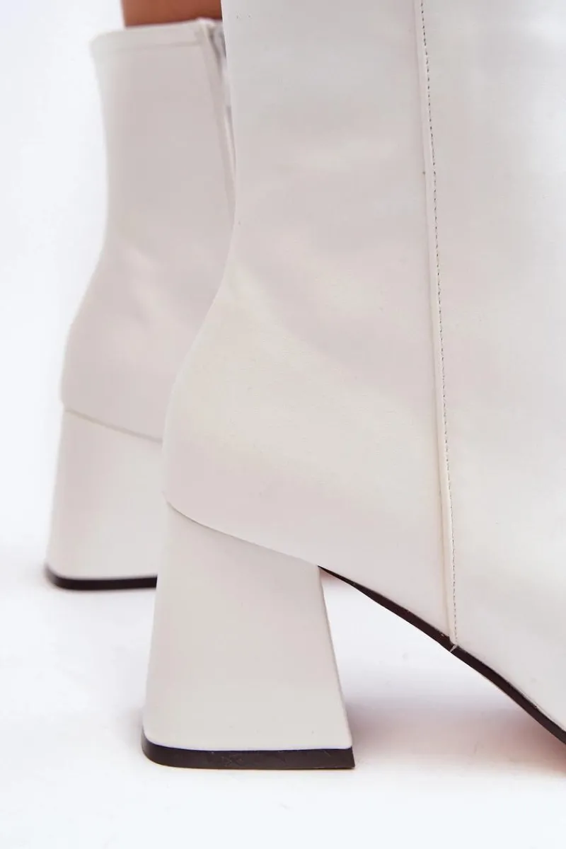 New Boto Skórzane Botki Na Obcasie Z Ozdobą Białe Pamelinta