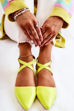 Czółenka Na Słupku>Boto Skórzane Czółenka Na Niskim Obcasie Żółte Giovanna