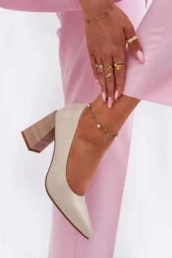 Discount Evento Skórzane Czółenka Na Słupku Beżowe Gregosa