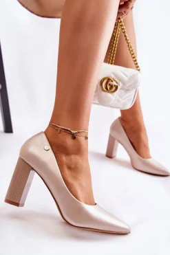 Outlet Skórzane Czółenka Na Słupku W Szpic Beżowe Larea Damskie Czółenka Na Słupku|Czółenka Klasyczne