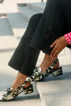 Czółenka Na Słupku|Czółenka Klasyczne>Maciejka Skórzane Czółenka W Kwiaty Z Kokardą N6539-44 Czarne