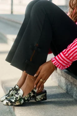 Czółenka Na Słupku|Czółenka Klasyczne><noscript><img width=