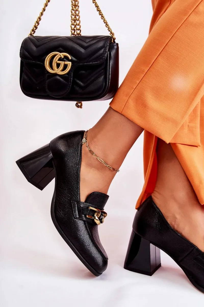 Czółenka Klasyczne>Laura Messi Skórzane Czółenka Z Łańcuchem 2515 Czarne Czarny