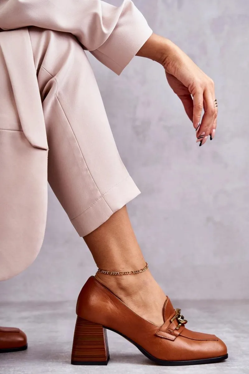 Czółenka Klasyczne>Laura Messi Skórzane Czółenka Z Łańcuchem 2514 Camel