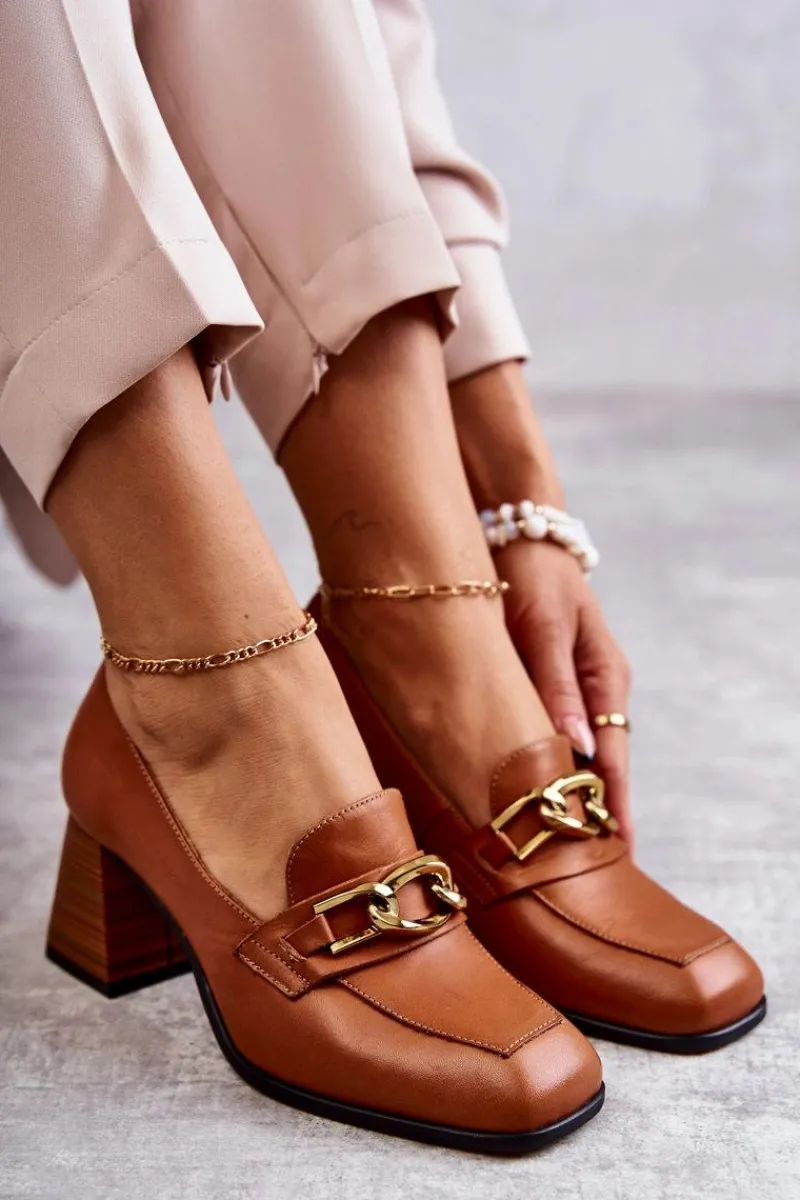 Czółenka Klasyczne>Laura Messi Skórzane Czółenka Z Łańcuchem 2514 Camel