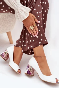 Online Skórzane Czółenka Z Ozdobnym Obcasem Lewski Shoes 2608/K Białe Damskie Czółenka Na Słupku|Czółenka Klasyczne