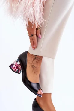 Czółenka Na Słupku|Czółenka Klasyczne>Boto Skórzane Czółenka Z Ozdobnym Obcasem Lewski Shoes 2608/K Czarne Czarny