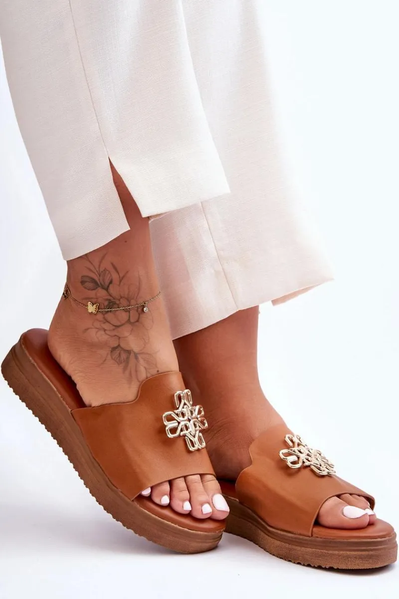 Klapki Na Platformie|Klapki Damskie Klasyczne>Boto Skórzane Damskie Klapki Na Platformie z Ozdobą Brązowe Azera