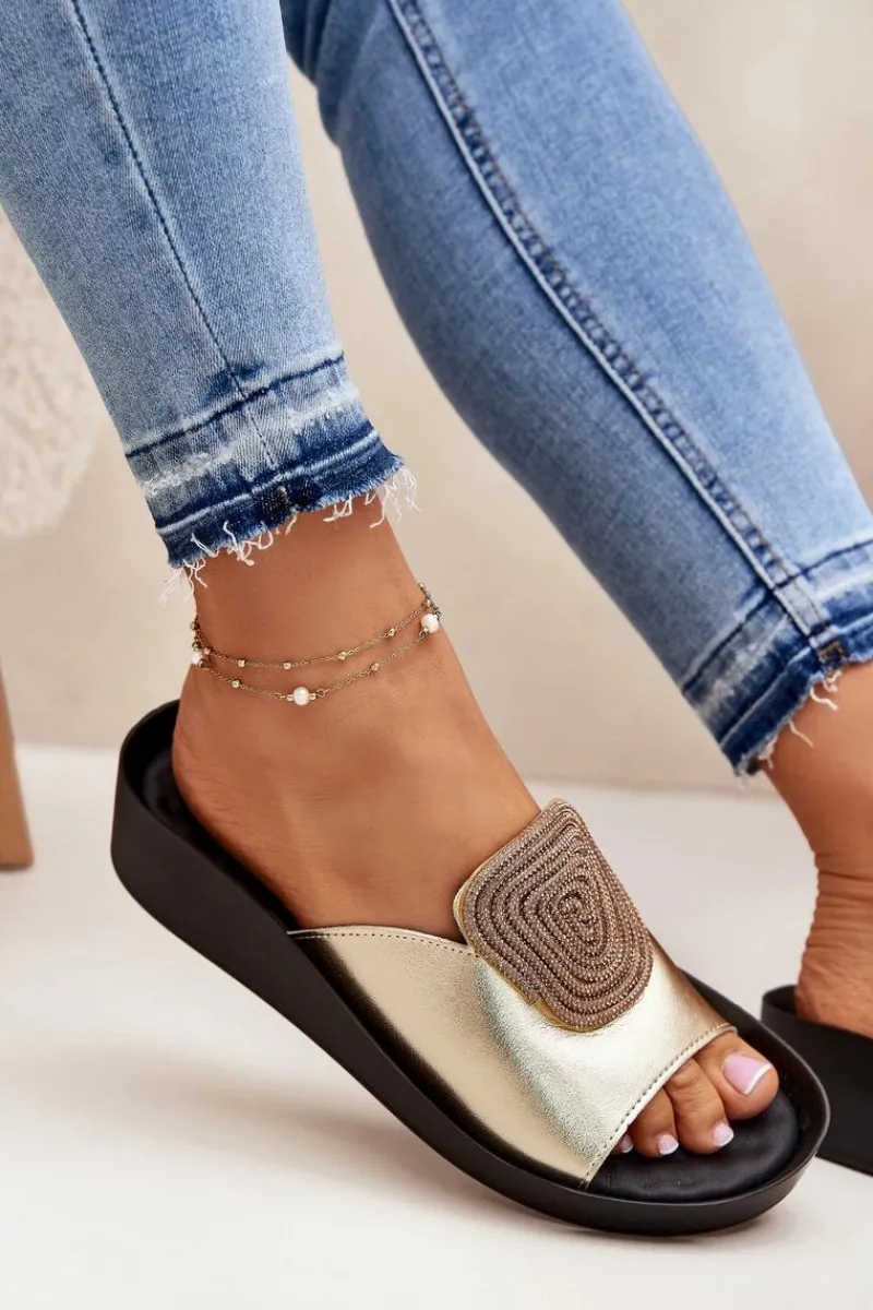 Online Damskie buty S.Barski Skórzane Damskie Klapki Z Ozdobą KV51-028 Złote Złoty