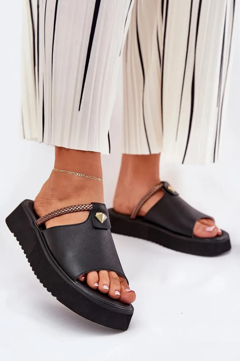 Damskie buty S.Barski Skórzane Klapki Damskie Na Platformie Z Ozdobnym Paskiem D&A MK51-475 Czarne