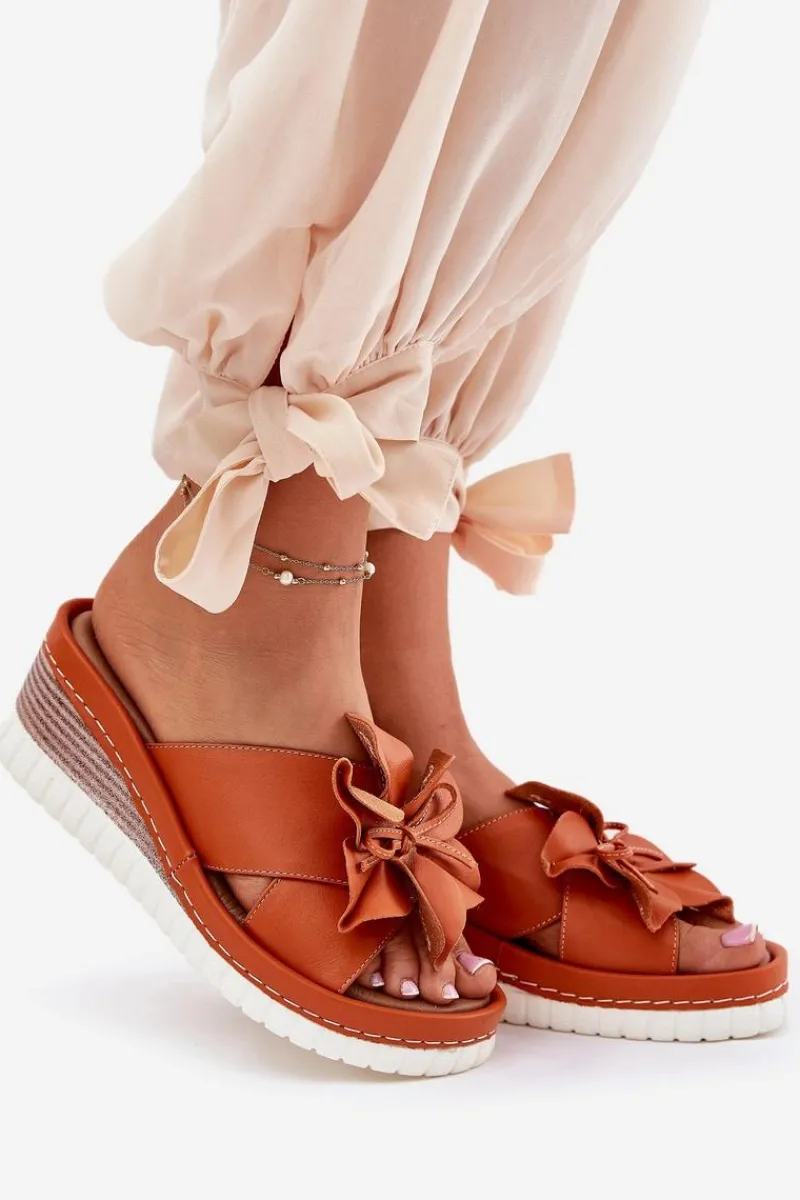 Artiker Skórzane Klapki Damskie Na Koturnie Z Ozdobnym Kwiatem 52C0505 Pomarańczowe Pomarańczowy