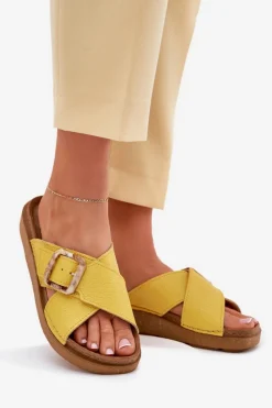 Best INBLU Skórzane Klapki Damskie Z Klamrą ED0003IU Żółte Żółty