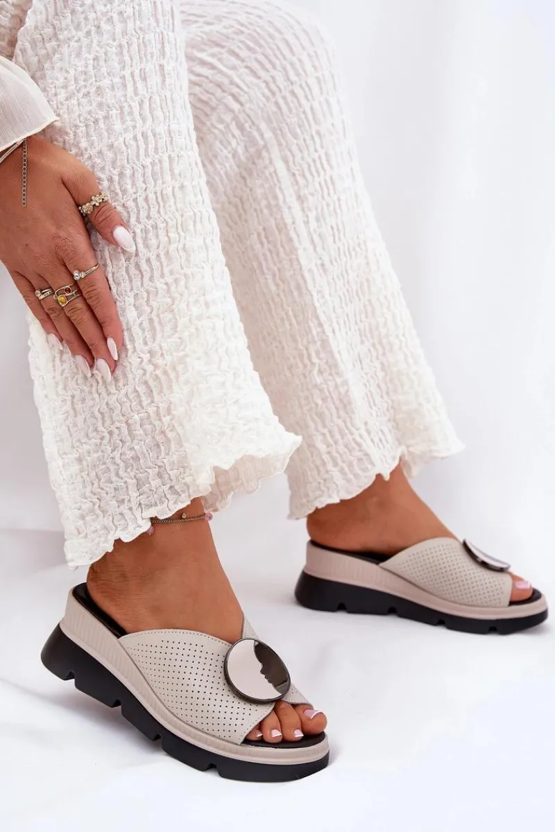 Discount Skórzane Klapki Damskie Z Ozdobą S.Barski LR51-662 Beżowe Damskie Klapki Na Koturnie|Klapki Na Platformie