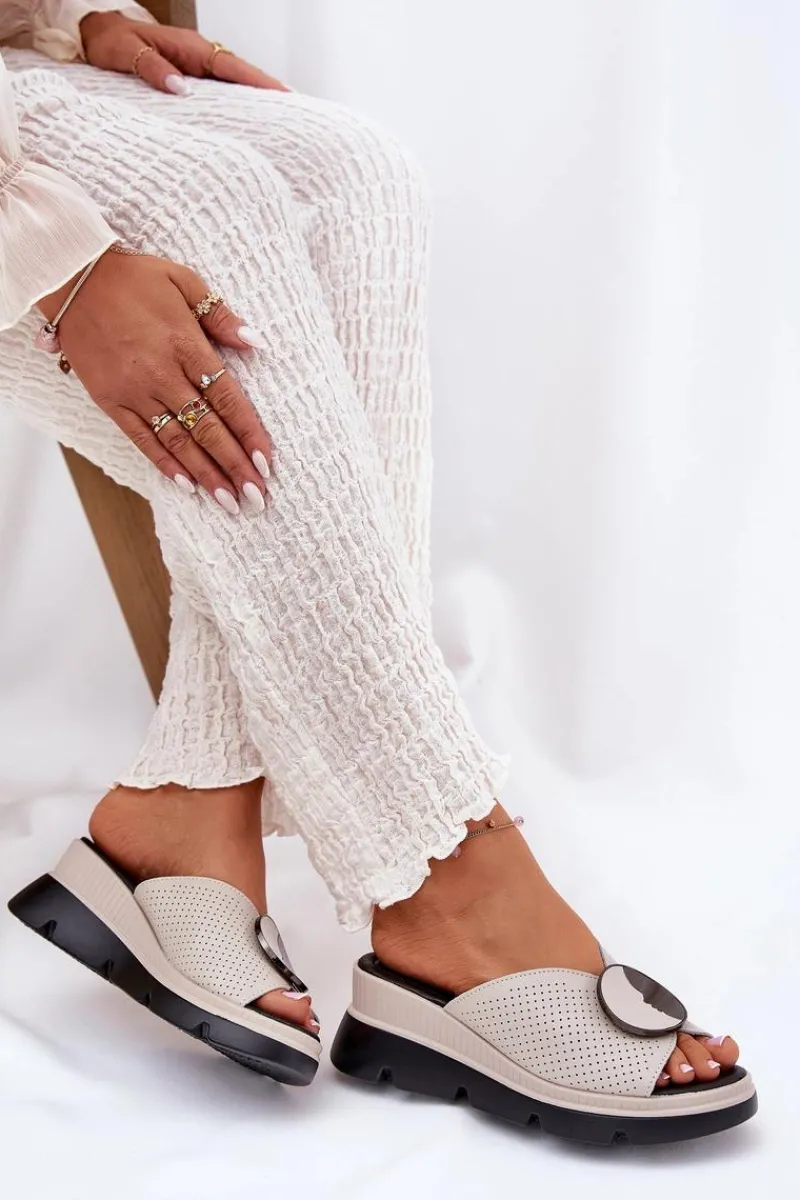 Discount Skórzane Klapki Damskie Z Ozdobą S.Barski LR51-662 Beżowe Damskie Klapki Na Koturnie|Klapki Na Platformie