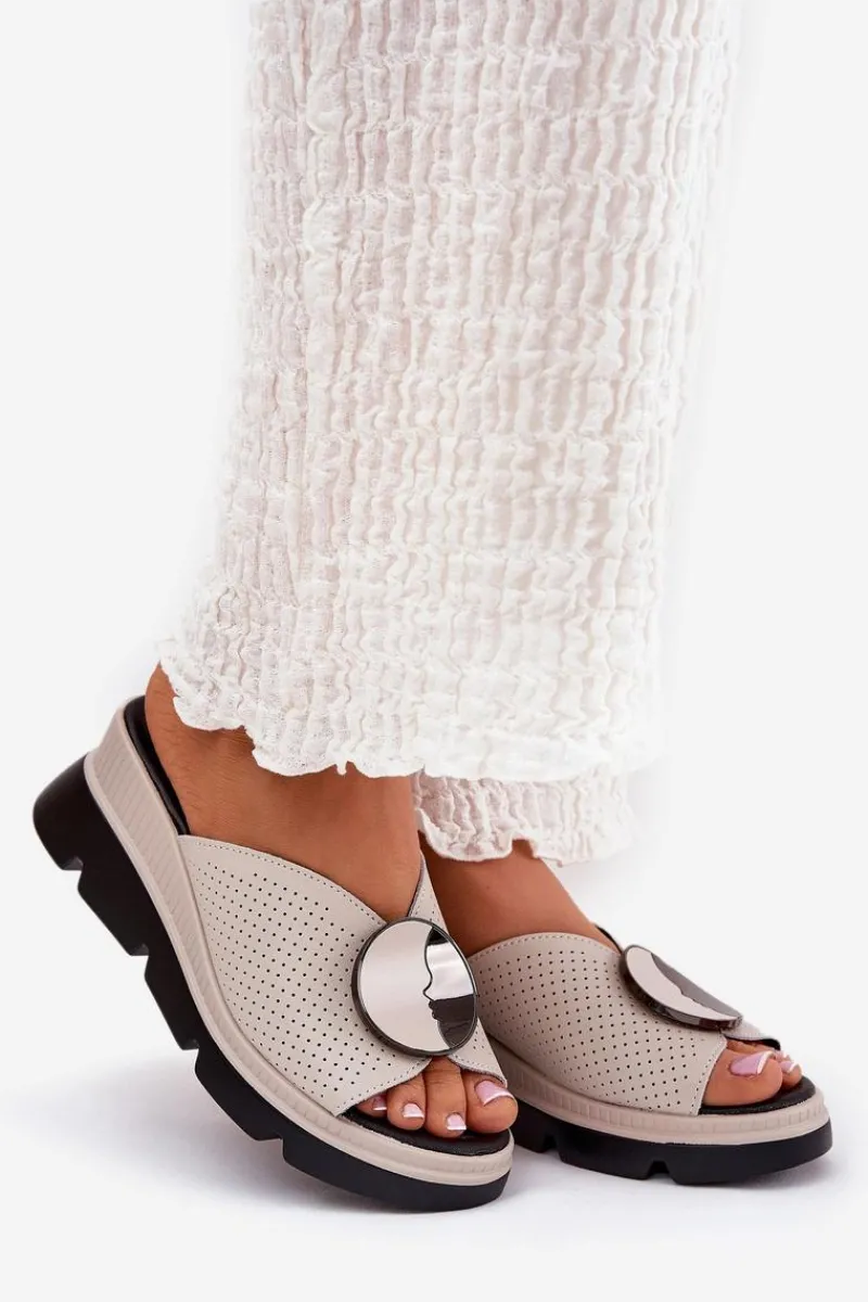 Discount Skórzane Klapki Damskie Z Ozdobą S.Barski LR51-662 Beżowe Damskie Klapki Na Koturnie|Klapki Na Platformie