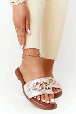 Klapki Damskie Klasyczne>Boto Skórzane Klapki Z Łańcuszkiem Nicole 2652 Białe Metaliczne