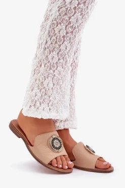 Discount Skórzane Klapki Z Ozdobą Na Płaskim Obcasie Lewski 3047/O Beżowe Damskie Klapki Damskie Klasyczne