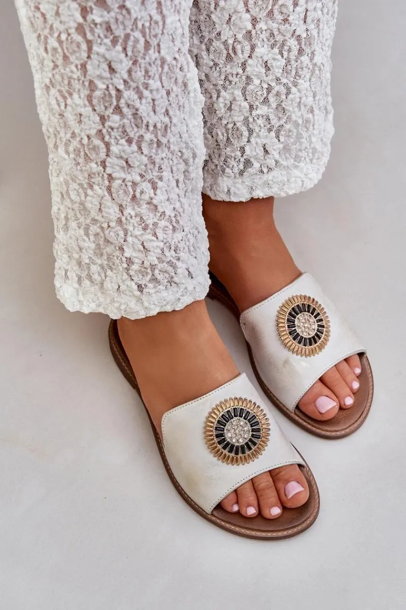 Klapki Damskie Klasyczne>Boto Skórzane Klapki Z Ozdobą Na Płaskim Obcasie Lewski 3047/O Przecierany Złoty