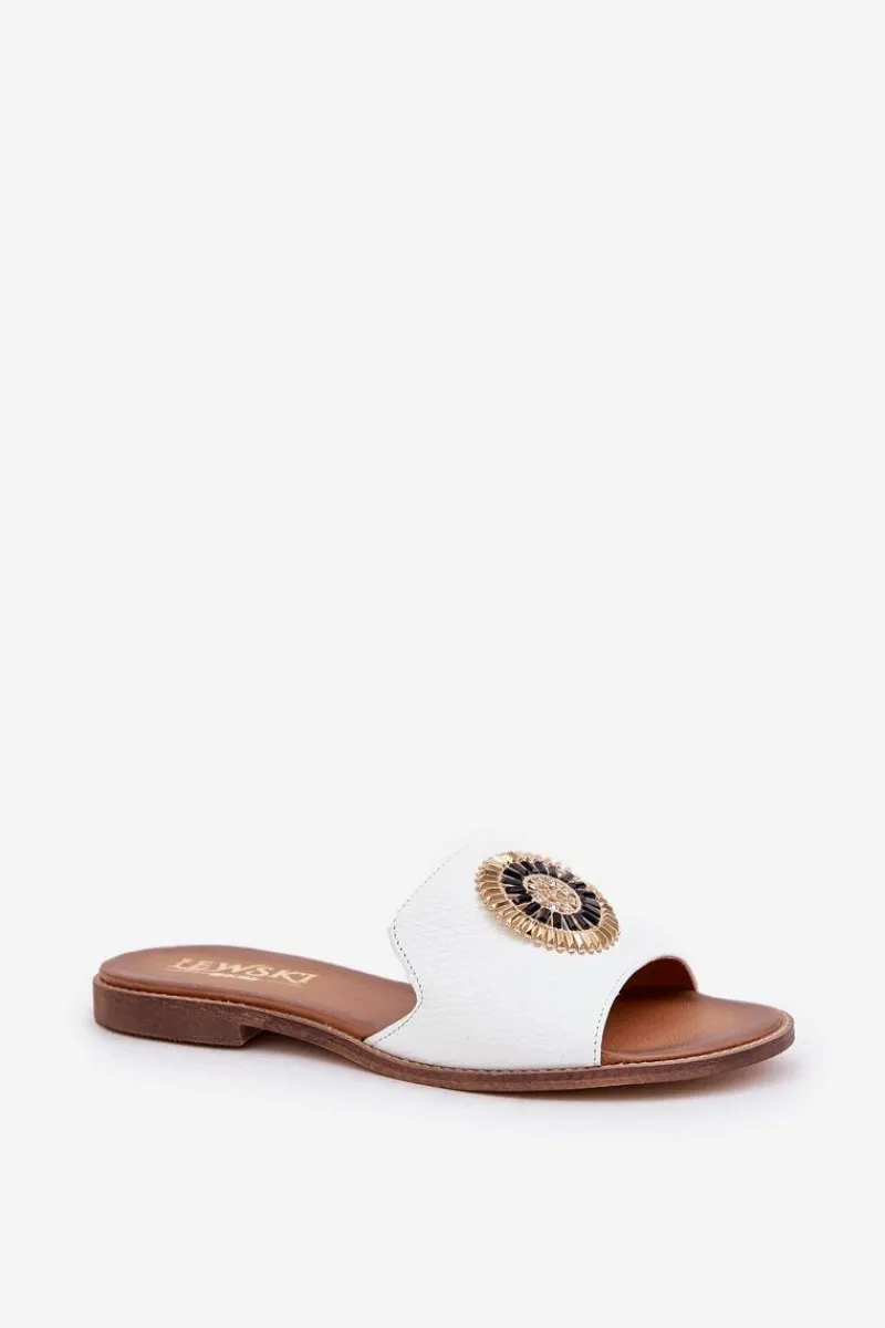 Sale Skórzane Klapki Z Ozdobą Na Płaskim Obcasie Lewski 3047/O Białe Damskie Klapki Damskie Klasyczne