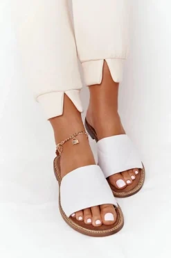 Skórzane Klapki Z Pikowaniem Nicole 2650 Białe Damskie Klapki Damskie Klasyczne