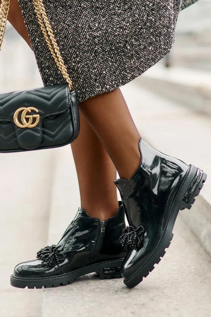 Hot Skórzane Lakierowane Botki Z Ozdobą Ocieplane D&A LZ42-036 Czarne Damskie Botki Zimowe Damskie|Botki Płaskie