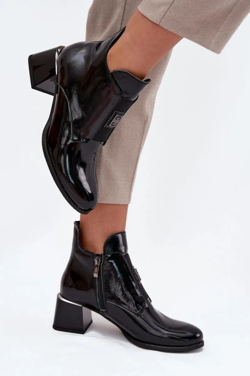 Hot Zazoo Skórzane Lakierowane Botki Na Klocku Z Ozdobnym Detalem Ocieplane 60560 Czarne Czarny