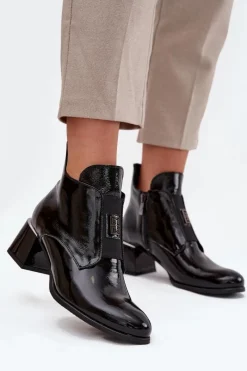 Hot Zazoo Skórzane Lakierowane Botki Na Klocku Z Ozdobnym Detalem Ocieplane 60560 Czarne Czarny