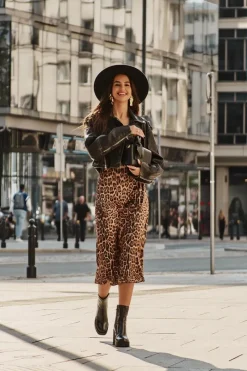 Sale Damskie buty S.Barski Skórzane Lakierowane Botki Damskie Na Masywnym Słupku Ocieplane D&A CR42-189 Czarne