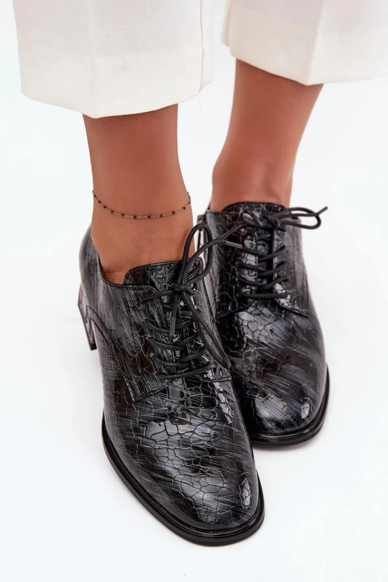 Półbuty Skórzane>Artiker Skórzane Lakierowane Półbuty Damskie Na Obcasie Z Kryształkami 57C0072 Szare Szary